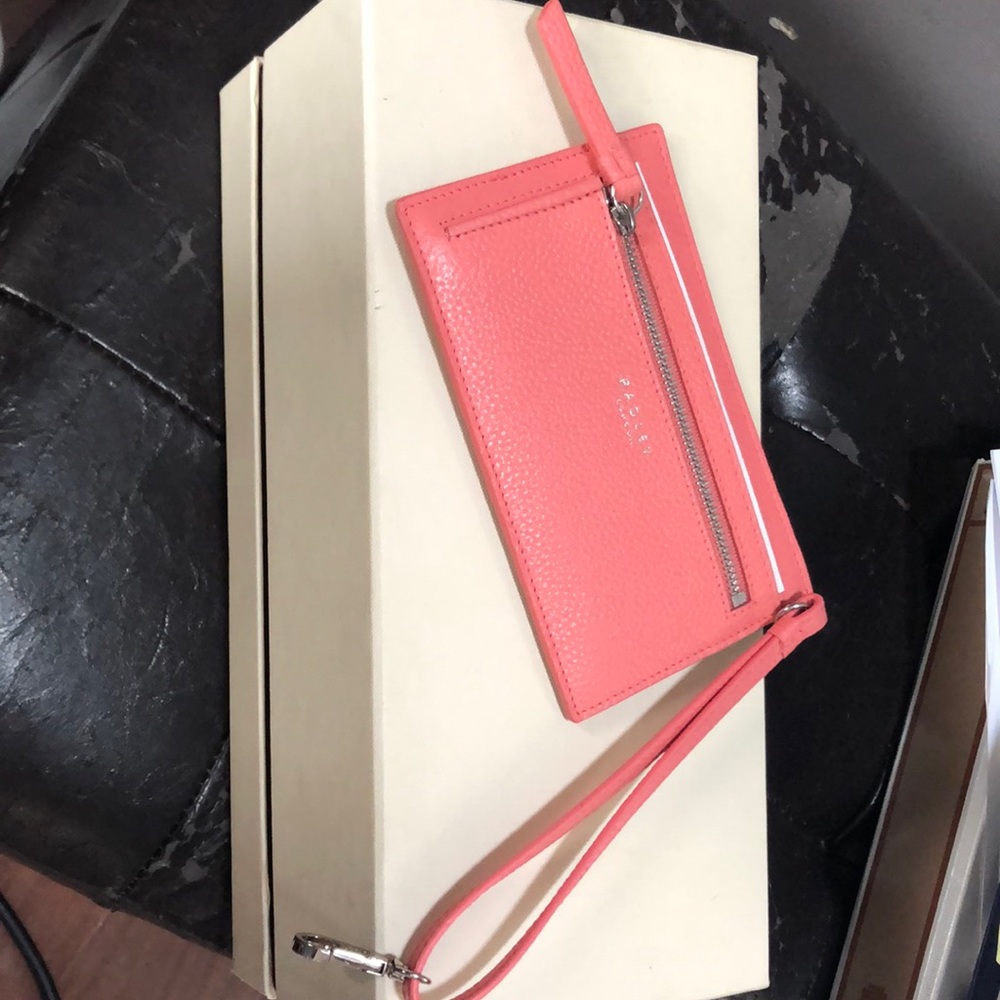 RADLEY LONDON  NWT!! Coral/ melon pebble leather card case